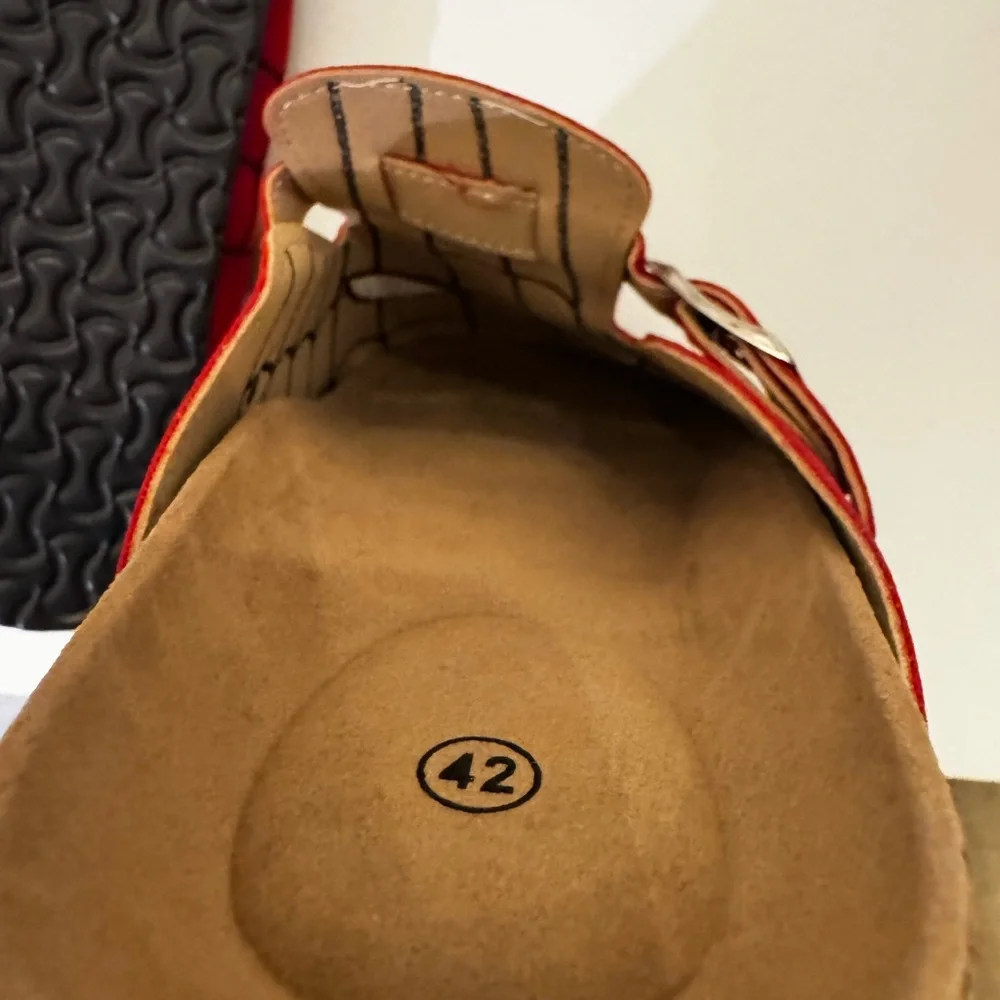 Spider-Man Red Web Sandals Slides Size 42 Marvel Inspired - Picture 4 of 5